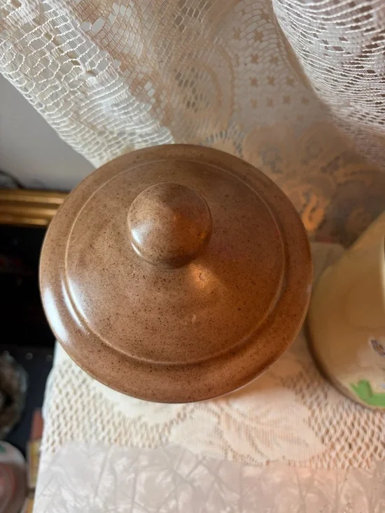 Pristine 1979 Macky Molds Vintage Butterfly Canisters -Set of 2 (Large & Medium) - Picture 6 of 15